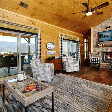 Holly Ridge Hideaway Villa Gatlinburg Eksteriør bilde